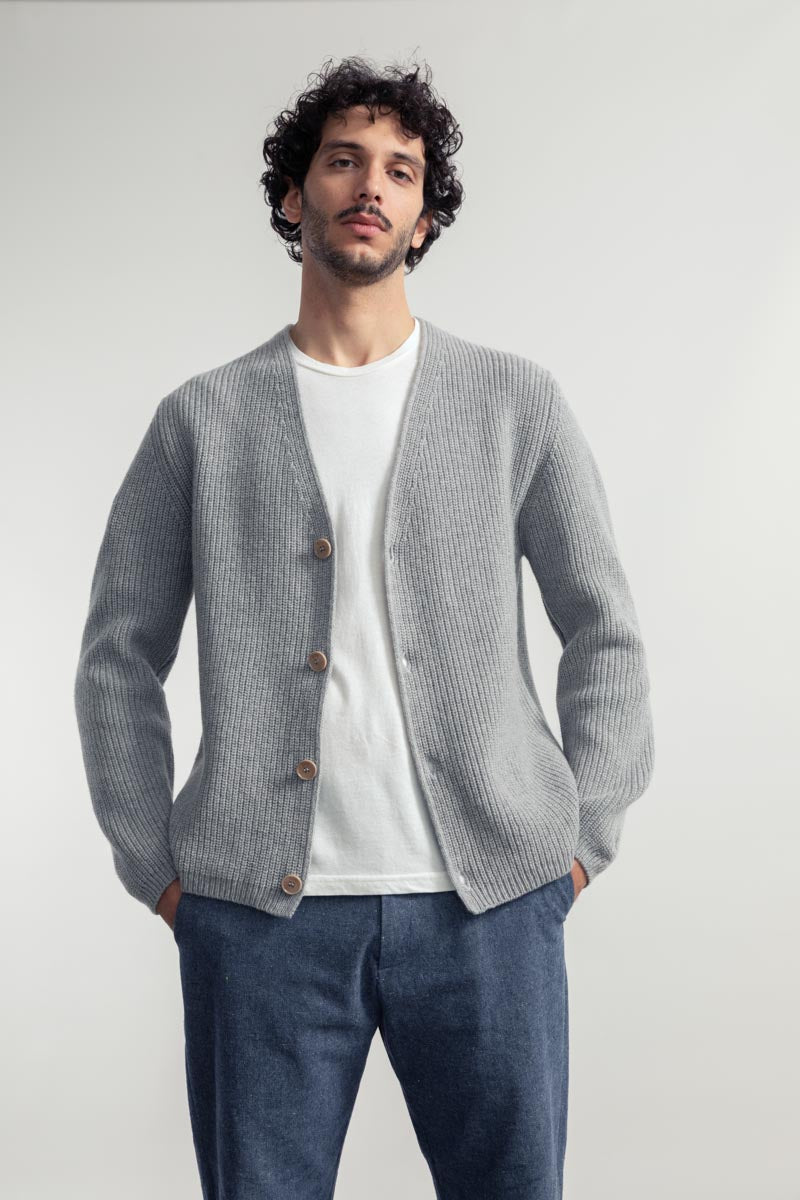 cardigan-lana-uomo-725xmb-1.jpg