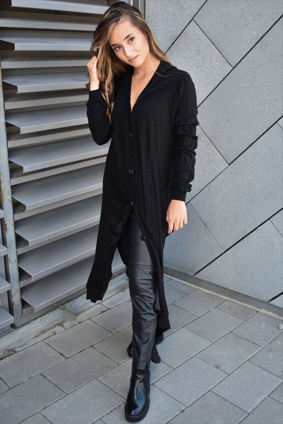cardigan-nero-lungo-896cak-1.jpg